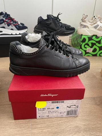 Salvatore Ferragamo werkelijk nieuw!! beschikbaar voor biedingen