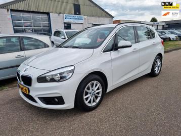 BMW 2-serie Active Tourer 220i Essential Navi! Bj:2015 NAP! beschikbaar voor biedingen
