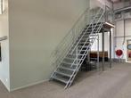 Magazijntrappen | Trappen | Stalen trappen, Ophalen