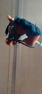 Bruine hobby Horse met hoofdstel en borsttuig, Hobby en Vrije tijd, Overige Hobby en Vrije tijd, Ophalen of Verzenden, Zo goed als nieuw