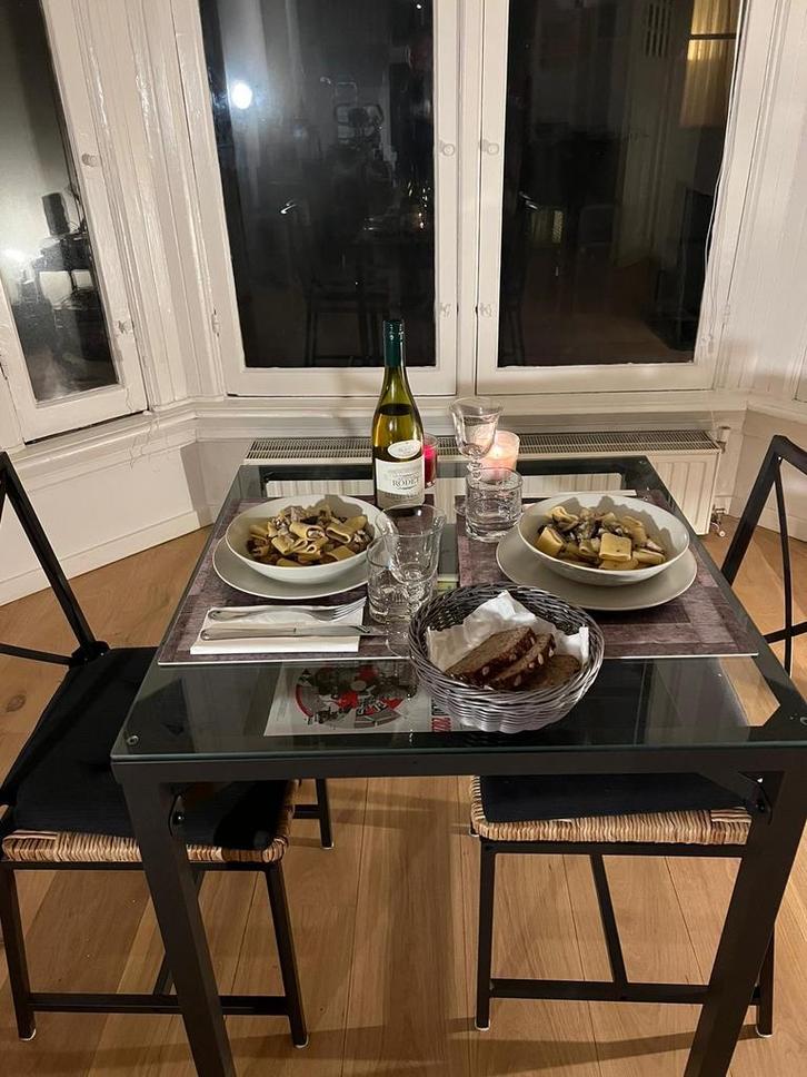 IKEA GRANÅS Eetset - Tafel + 2 Stoelen, Huis en Inrichting, Complete eetkamers, Zo goed als nieuw, Minder dan 4 stoelen, Ophalen