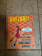 Boek :Voetbal, tips en trucs, Ophalen of Verzenden, Zo goed als nieuw