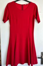 Rode Tommy Hilfiger jurk Size M, Maat 38/40 (M), Ophalen of Verzenden, Zo goed als nieuw, Boven de knie