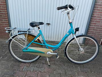 Te koop zeer nette gazelle bloom moedefiets damesfiets fiets beschikbaar voor biedingen