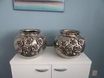 2 grote zilverkleurige bloempotten, Tuin en Terras, Bloempotten, Gebruikt, Rond, Binnen, Minder dan 40 cm