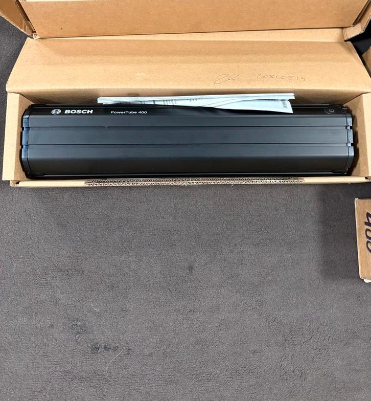 Bosch PowerTube 400 accu – nieuw van €649,- voor € 250,-, Fietsen en Brommers, Fietsaccessoires | Fietsaccu's, Nieuw, Ophalen of Verzenden