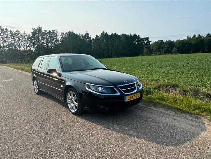 Saab 9-5 2.0 T Sport Estate AUT 2006 Zwart, Auto's, Saab, Particulier, Saab 9-5, ABS, Achteruitrijcamera, Airbags, Airconditioning