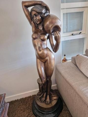 Bronzen dame 1.60m Collectors Item beschikbaar voor biedingen