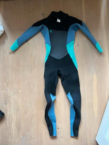 Wetsuit oneill 4mm size Xs/S beschikbaar voor biedingen
