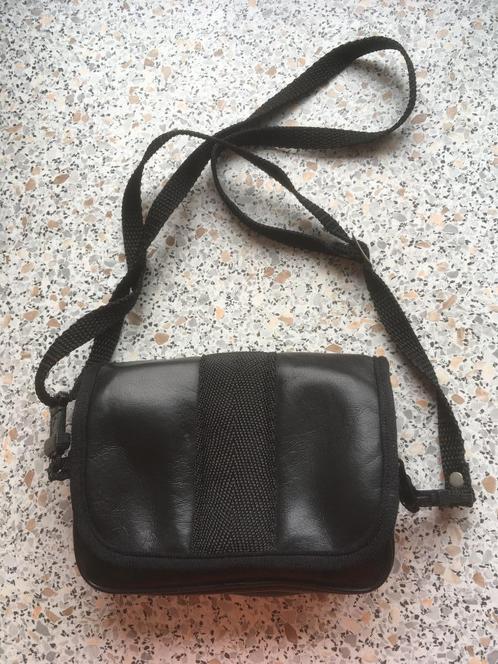 Klein draagtasje, Sieraden, Tassen en Uiterlijk, Tassen | Damestassen, Zo goed als nieuw, Overige typen, Zwart, Ophalen of Verzenden