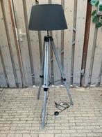 Staande lamp, Ophalen, Nieuw, Hout, 100 tot 150 cm