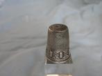 Vingerhoed in zilver - Biedermeier - 1e helft 20e eeuw, Antiek en Kunst, Antiek | Goud en Zilver, Ophalen of Verzenden, Zilver