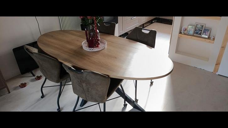 Mooie ovale eettafel, Huis en Inrichting, Tafels | Eettafels, Gebruikt, 100 tot 150 cm, 200 cm of meer, Ovaal, Ophalen