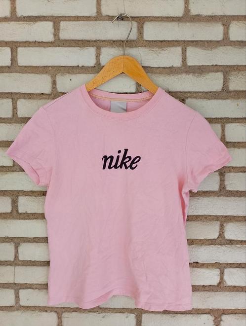 Nike Roze T-shirt – Maat S – Geborduurd Logo, Kleding | Dames, Overige Dameskleding, Ophalen of Verzenden