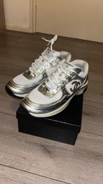 CHANEL CC Sneakers, Kleding | Heren, Schoenen, Wit, Nieuw, Ophalen of Verzenden, Sneakers of Gympen