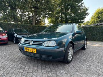Volkswagen Golf 1.4 NIEUWE APK/ AIRCO / TREKHAAK beschikbaar voor biedingen