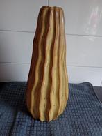 Te koop vaas, Huis en Inrichting, Woonaccessoires | Vazen, Overige kleuren, 50 tot 75 cm, Aardewerk of Porselein, Ophalen of Verzenden