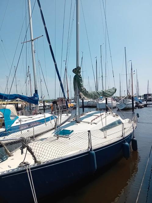 Jouët 760, Watersport en Boten, Kajuitzeilboten en Zeiljachten, Gebruikt, Polyester, 6 tot 9 meter, Diesel, Ophalen