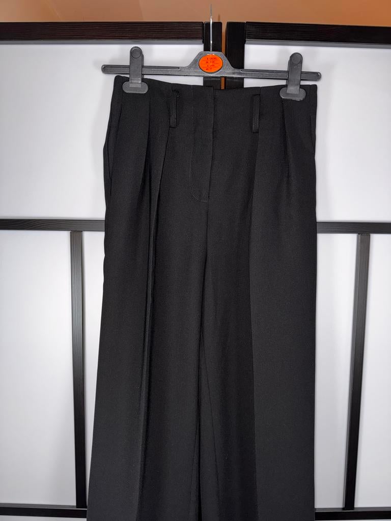 Mint & Berry Zwarte Pantalon - Maat 34, Kleding | Dames, Broeken en Pantalons, Zo goed als nieuw, Maat 34 (XS) of kleiner, Zwart