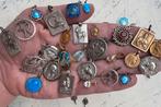 Vintage Franse 18k goud verguld en zilveren sieraden, Overige merken, Verzenden, Zo goed als nieuw, 4 bedels of meer