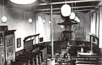 Deinum Oude foto van kerkinterieur, Verzamelen, Ansichtkaarten | Nederland, Ophalen of Verzenden, 1920 tot 1940, Ongelopen, Friesland