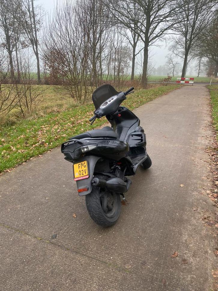 Runner mhr 70 brom, Fietsen en Brommers, Scooters | Piaggio, Gebruikt, Overige modellen, Tweetakt, Ophalen