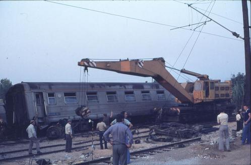 42) 12 dia's van CP Portugal, w.o. een ontsporing, ca 1980, Verzamelen, Spoorwegen en Tramwegen, Gebruikt, Trein, Overige typen
