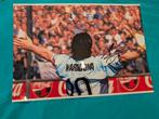 Diego Maradona Gesigneerd Portret + COA, Verzenden, Zo goed als nieuw, Foto of Kaart, Gesigneerd