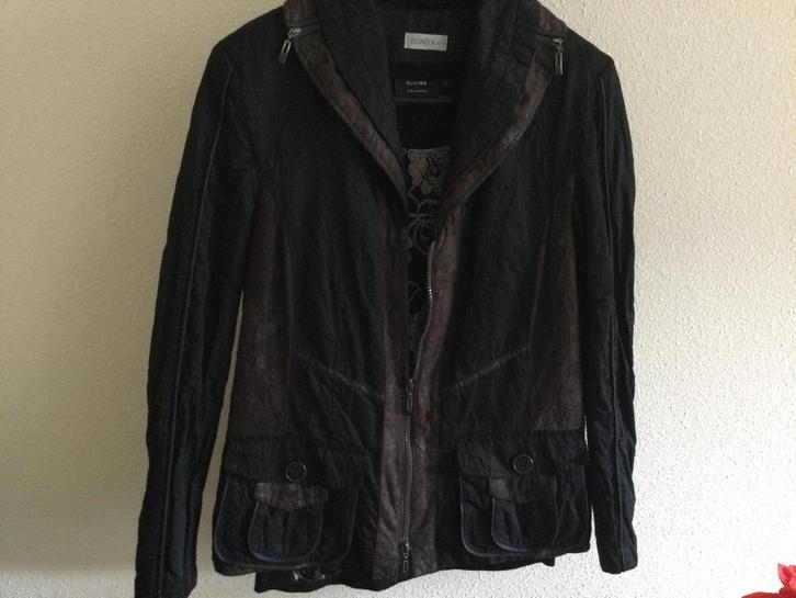 Leuke blazer zwart-bruin  met leuke details en shirt Elvira, Kleding | Dames, Jasjes, Kostuums en Pakken, Zo goed als nieuw, Jasje