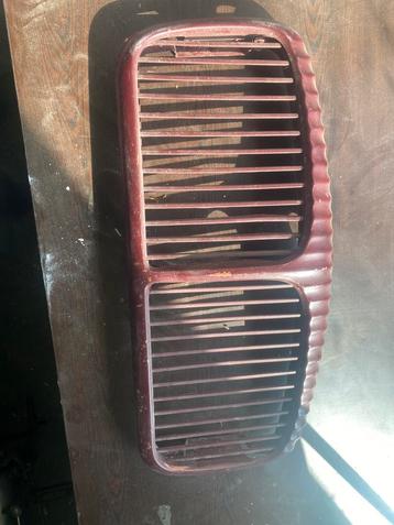 Daimler griill serie 3 beschikbaar voor biedingen