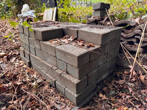 Betonnen Bestrating Stenen - Ca. 50 stuks, Tuin en Terras, Tegels en Klinkers, Gebruikt, Ophalen