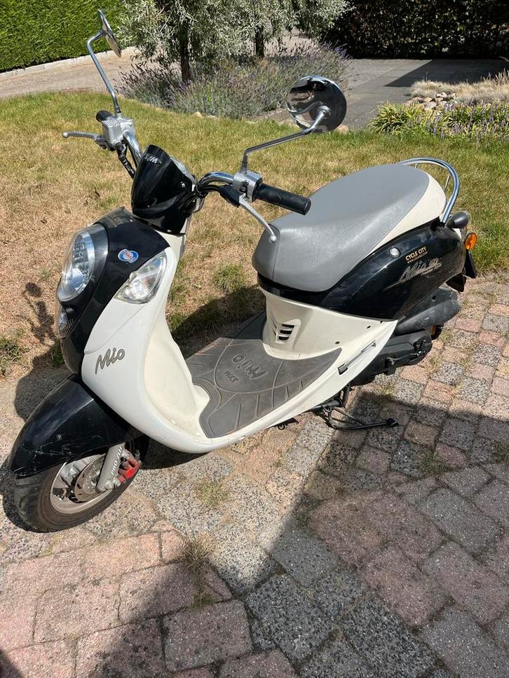 Sym Mio 2006, Fietsen en Brommers, Scooters | SYM, Gebruikt, Mio, Maximaal 25 km/u, Benzine, Ophalen