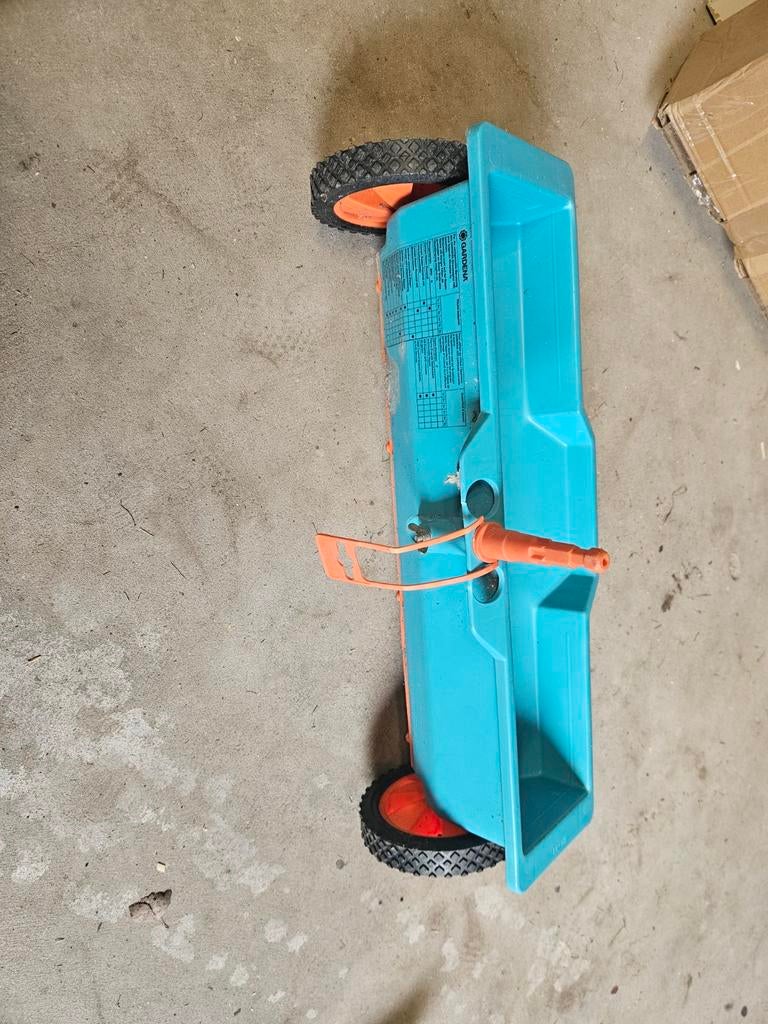 Gardena Strooiwagen voor Combi Systeem - Gebruikt, Tuin en Terras, Hand-tuingereedschap, Ophalen of Verzenden, Gebruikt