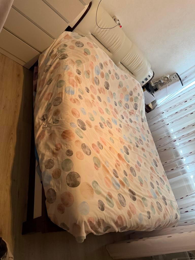 Twee persoonsbed met bij passende kledingkast, Ophalen, Bruin, Tweepersoons, Zo goed als nieuw