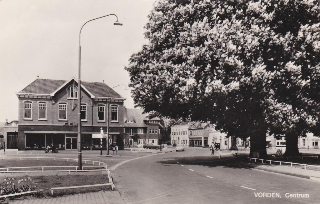 GA1567 Vorden Centrum Gelderland Keijenborg Hummelo 1956, Verzamelen, Ansichtkaarten | Nederland, Verzenden, 1940 tot 1960, Gelopen