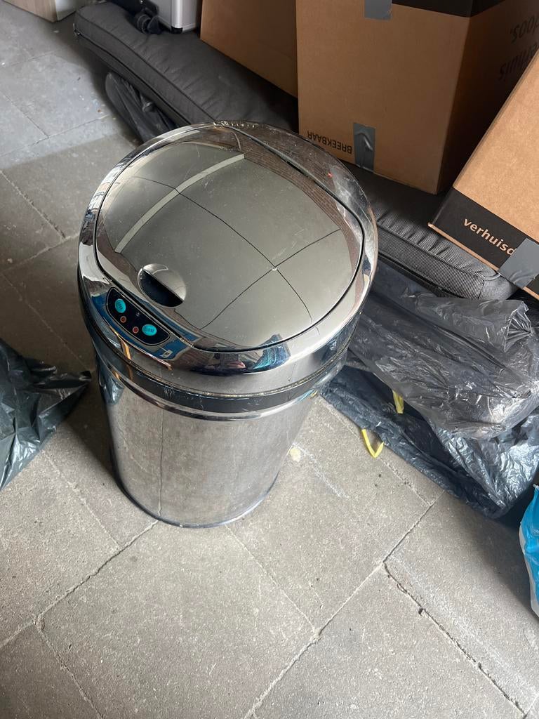 RVS prullenbak met sensor, Gebruikt, 50 tot 75 cm, Ophalen of Verzenden, Rvs