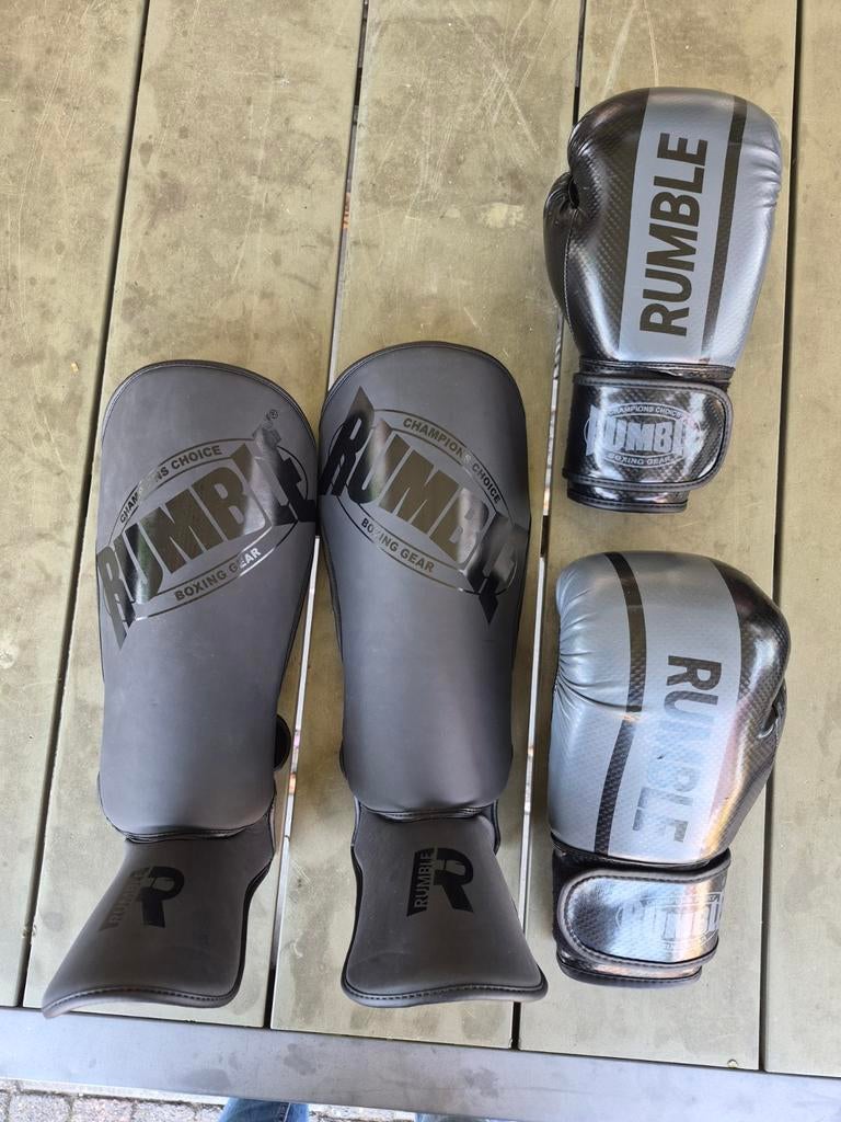 NIEUW! Rumble Kickboks Set, Overige, Maat XS of kleiner, Vechtsportbescherming, Nieuw