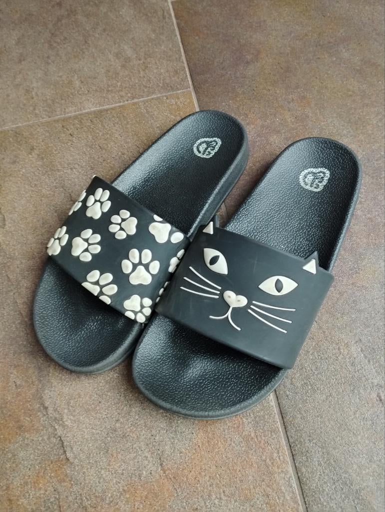 Slippers meisje maat 35, Ophalen of Verzenden, Meisje, Overige typen