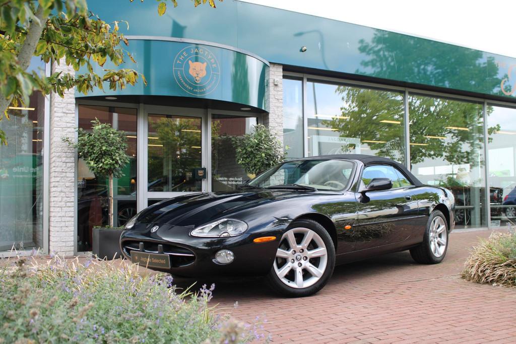 Jaguar XK8 4.2 V8 Convertible, Gebruikt, 8 cilinders, Cabriolet, 4 stoelen