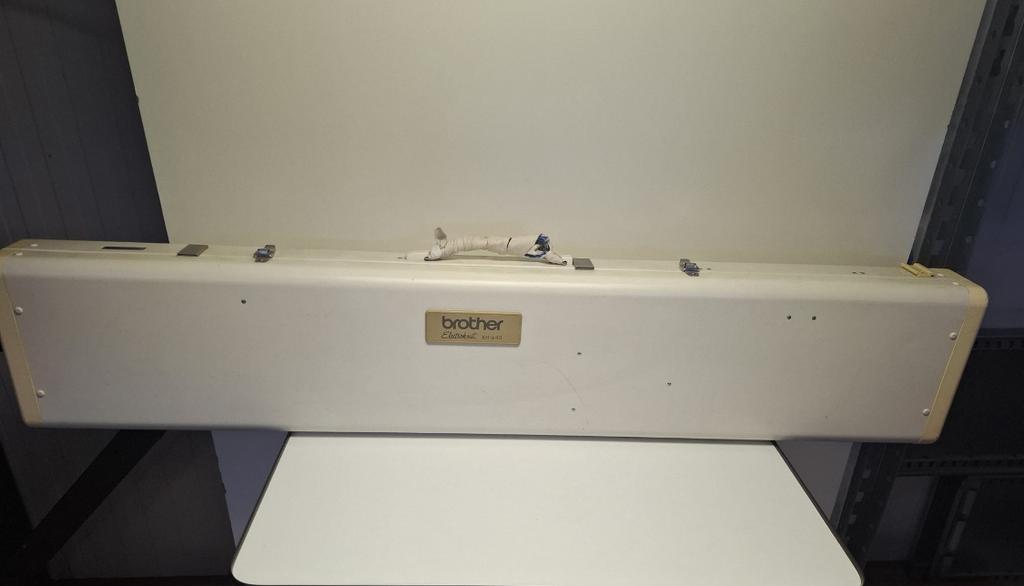 Drie Brother Electroknit KH-940 Breimachines, Ophalen, Gebruikt, ., .