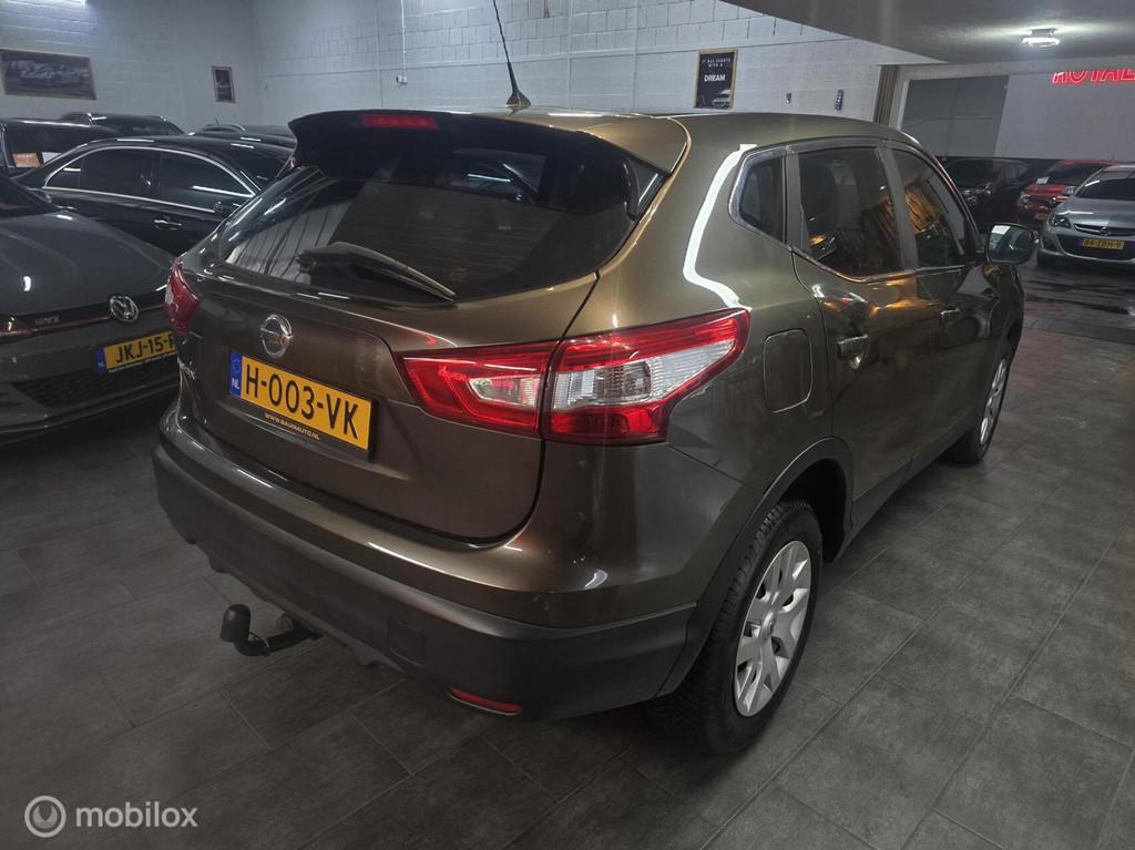 Nissan Qashqai 1.2 Visia/ Nieuw Distrubitie ketting/ Trekhaa, Voorwielaandrijving, Euro 5, 4 cilinders, Bruin