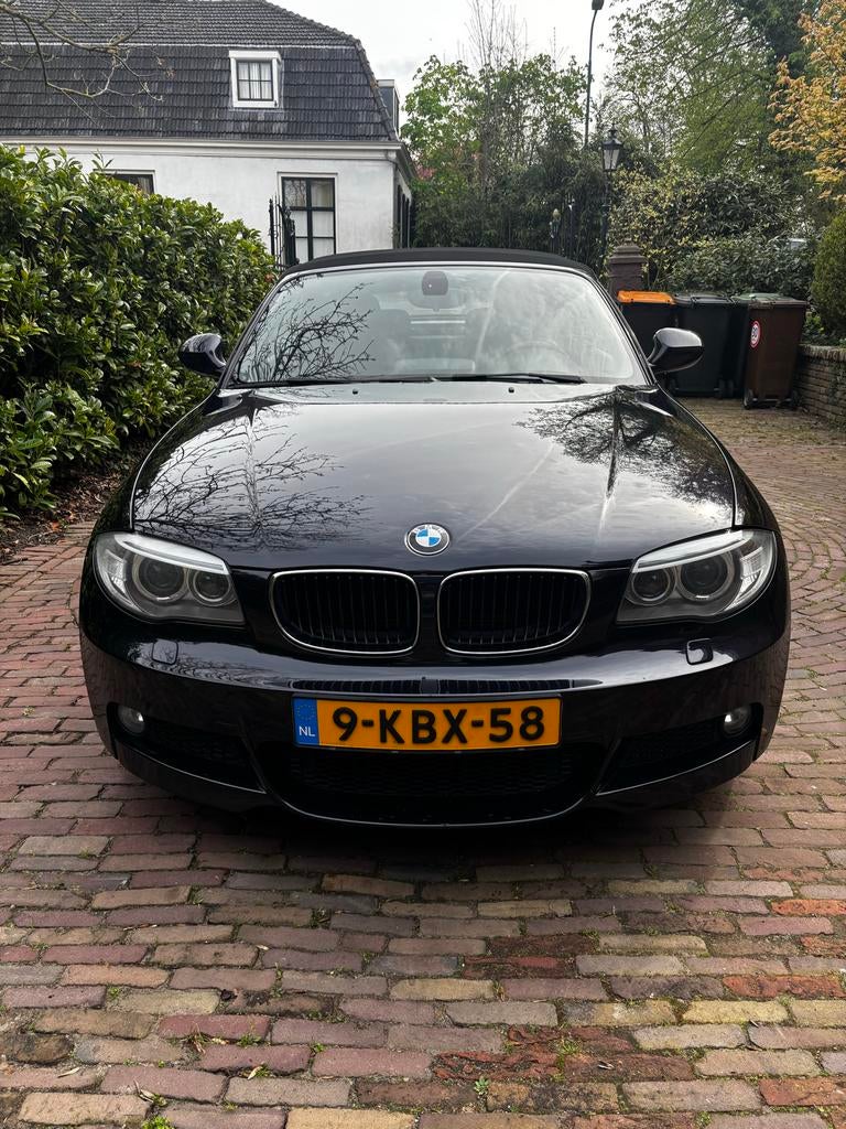 BMW 1-Serie 2.0 118I Cabrio AUT 2013 Carbonzwart, Achterwielaandrijving, 1995 cc, Zwart, Cabriolet