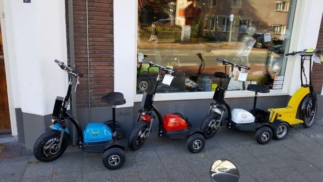 Briski in 9 kleuren, scootmobiel,3wiel,elektrisch voertuig, Ophalen, Nieuw