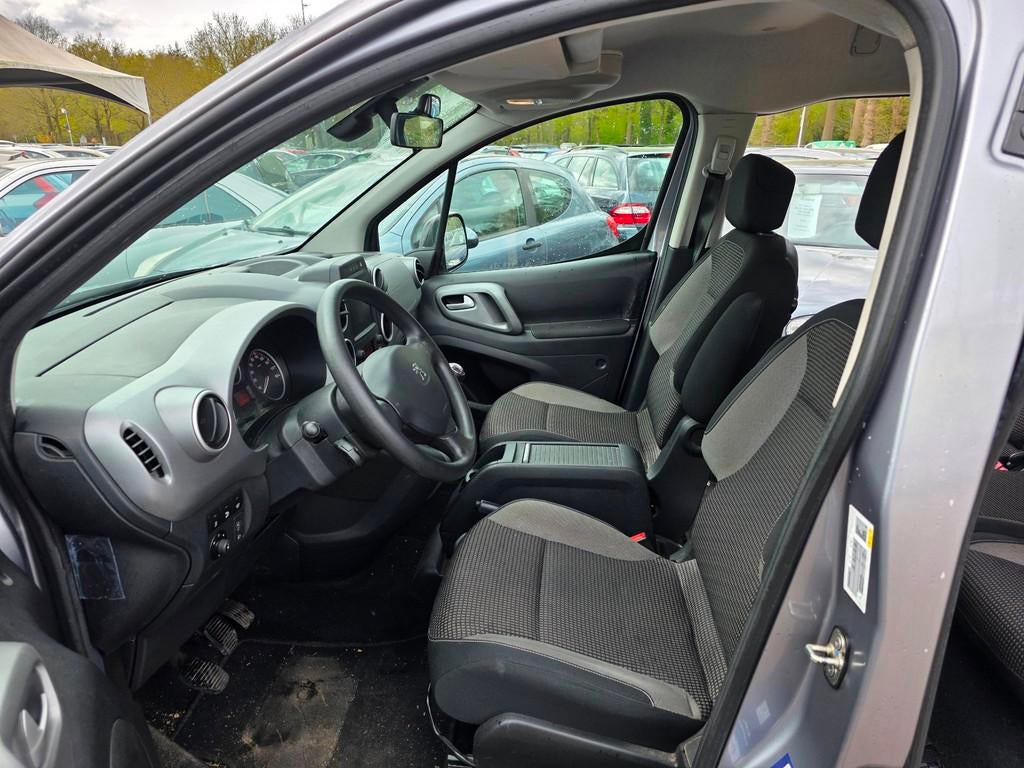 Peugeot Partner Tepee 1.2 Active AIRCO/cruise/NAVIGATIE, Voorwielaandrijving, Gebruikt, 1199 cc, Bedrijf