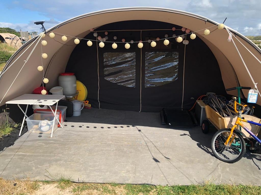 Tent te huur op Vlieland 4-6 persoons, Ophalen of Verzenden, Zo goed als nieuw, Tot en met 6