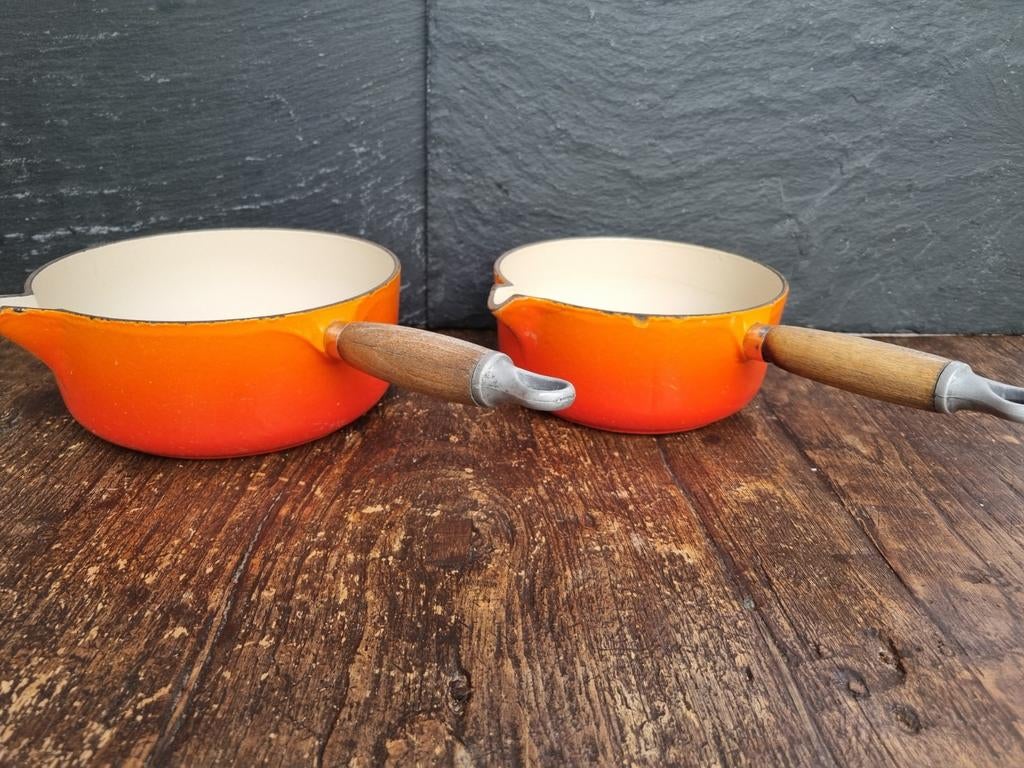2 Le creuset gietijzeren sauspannen, Huis en Inrichting, Ophalen of Verzenden, Gebruikt, Gietijzer, Koekenpan of Braadpan