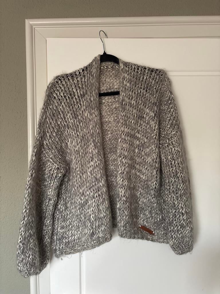 Handgemaakt vest Kiro By Kim stijl wol blend prikt niet, Ophalen of Verzenden, Zo goed als nieuw, Grijs