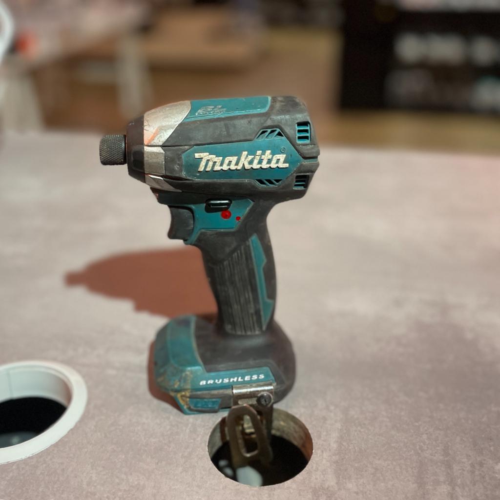 Makita DTD153Z 18V accu slagschroevendraaier body, Makita, Zo goed als nieuw, Support@makita.com, Makita Corporation, 3-11-8, Sumiyoshi-cho, 
Anjo, Aichi 446-8502
Japan