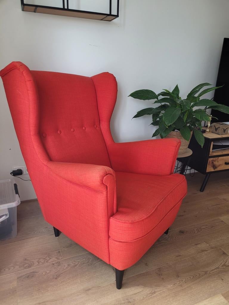 Comfortabele rode fauteuil, Ophalen, Modern, Comfortabel, Klassiek, Gebruikt, 75 tot 100 cm