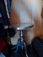 Vintage metal bijzettafel - Rond en stijlvol, Minder dan 55 cm, Gebruikt, Metaal of Aluminium, Rond